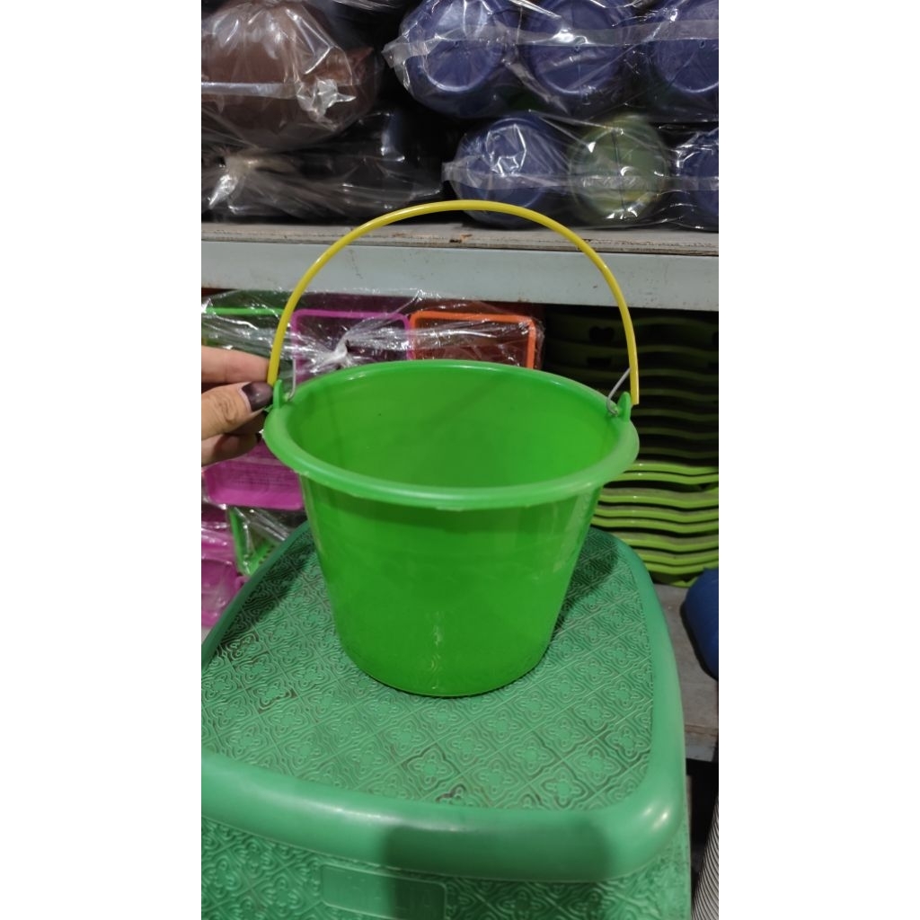 Timba plastik air 1 galon mini / ember mini plastik