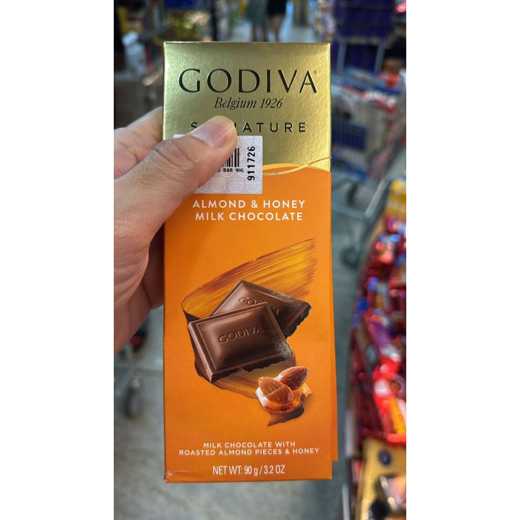 Godiva Signature Almond & Honey Milk Chocolate