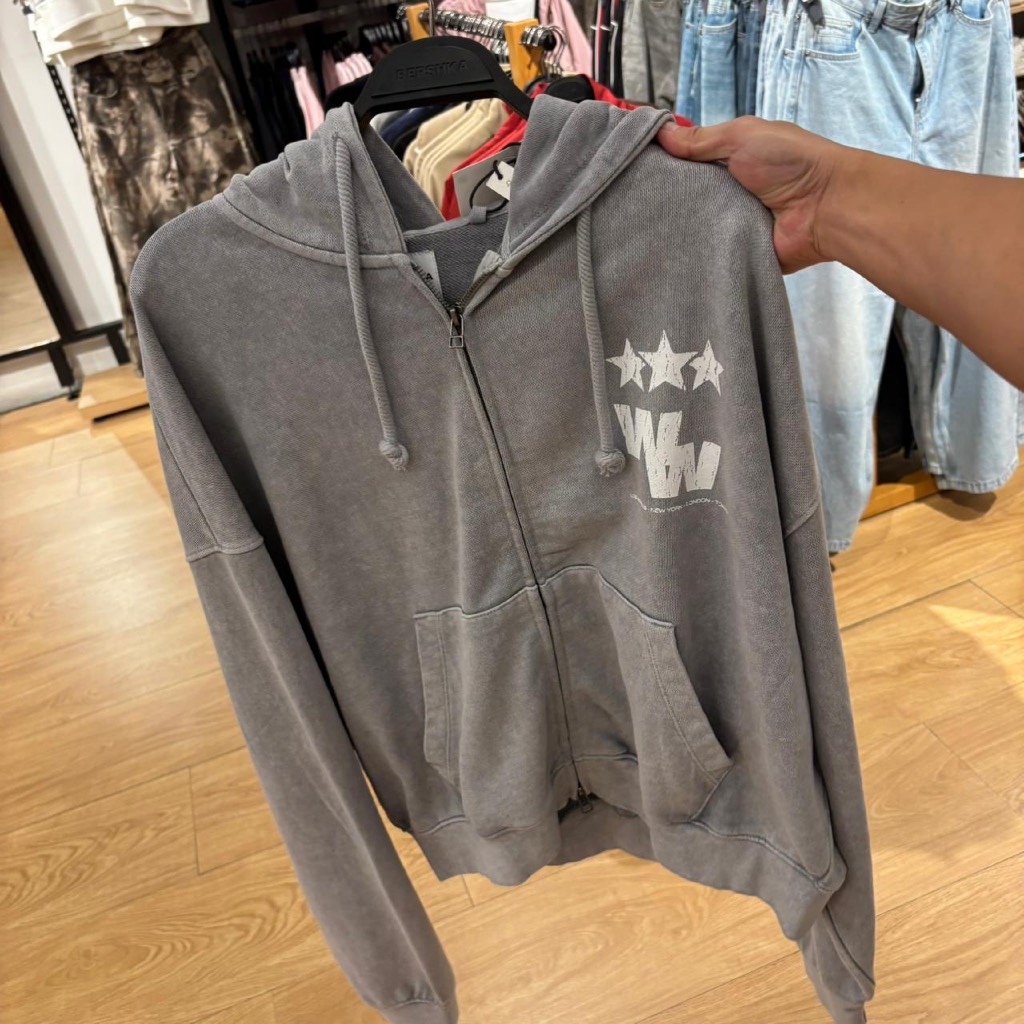 JASTIP. Hoodie Bershka (MAN)
