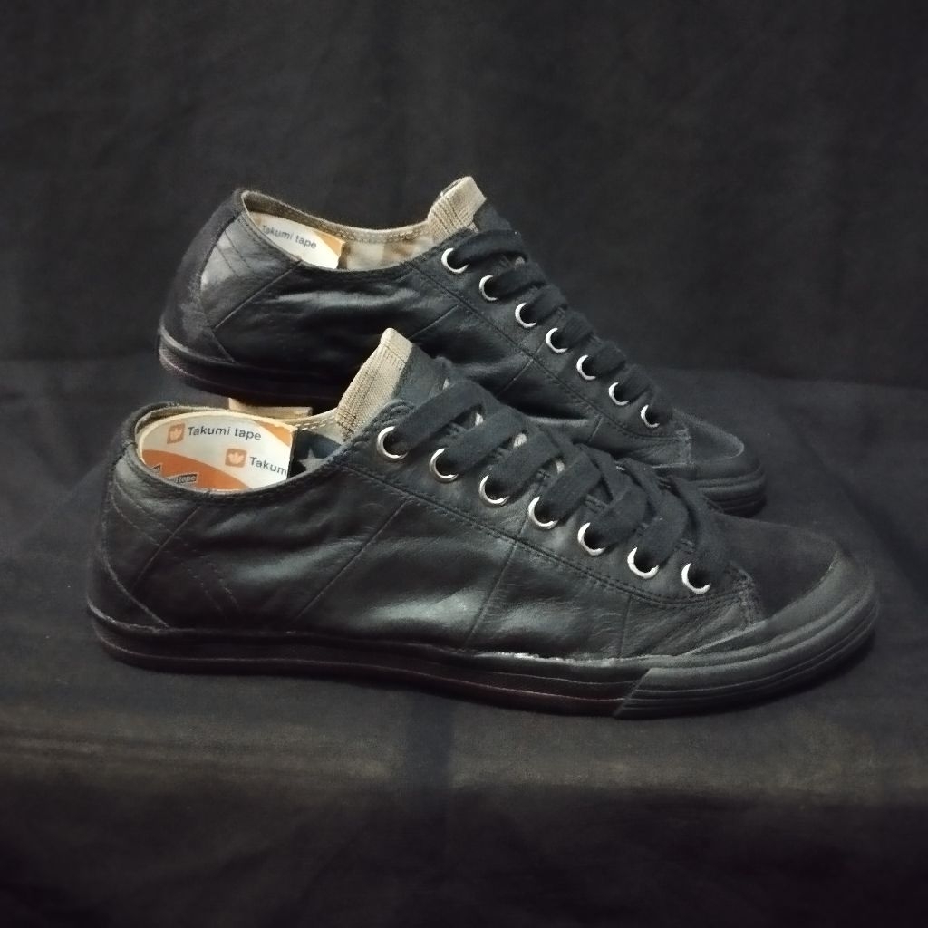 sepatu casual Tommy Hilfiger full black, size 44/ insole 28 cm