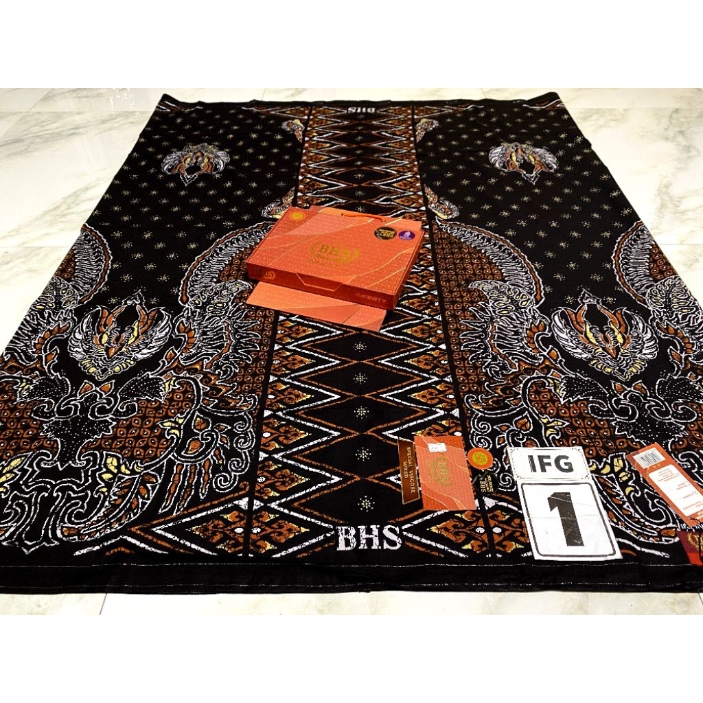 Sarung BHS Infinity Batik Gold, Classic,  Bronze dan Infinity Kembang Silver ekonomis dari Behaestex