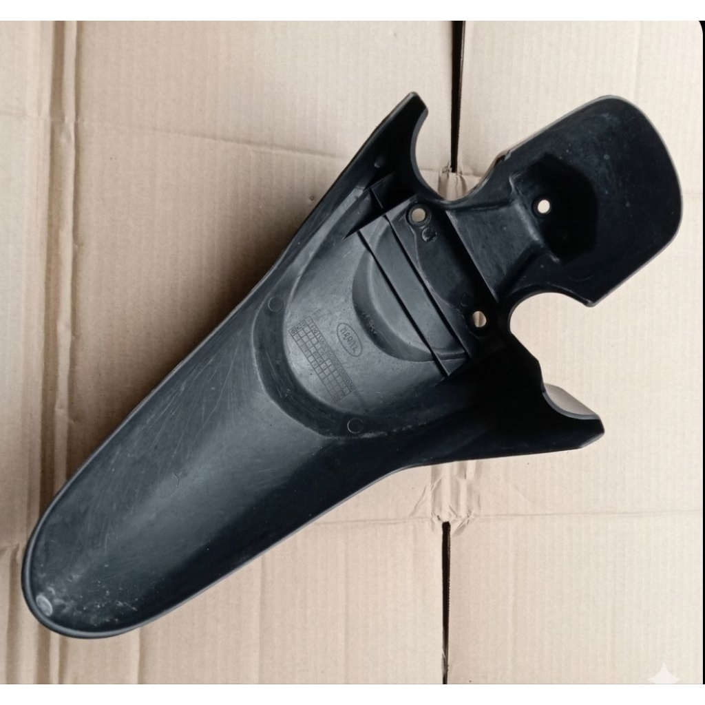Spakbor Depan Honda Beat Karbu 2008 2009 2010 2011 2012 hitam Original  second ,siap pasangSlebor De