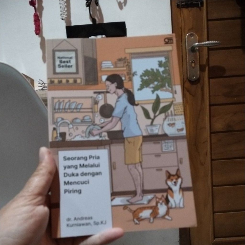 Buku Preloved Ori Seorang Pria yang Melalui Duka dengan Mencuci Piring