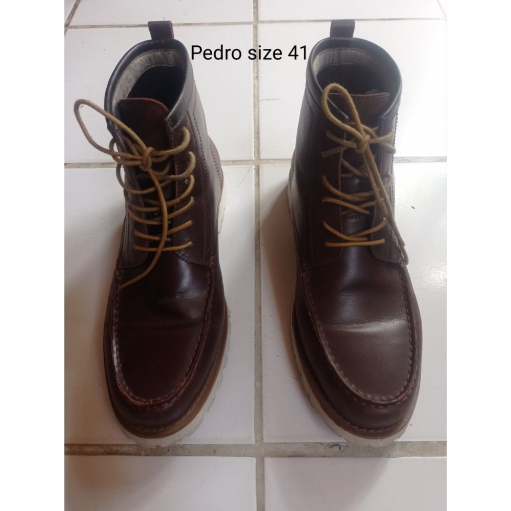 Preloved_sepatu_Boots