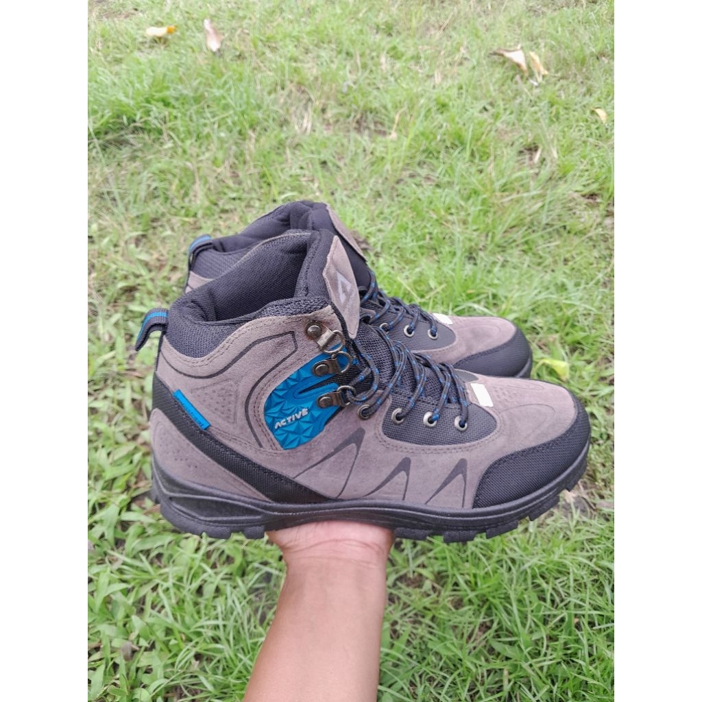 Aerostreet Active sepatu gunung