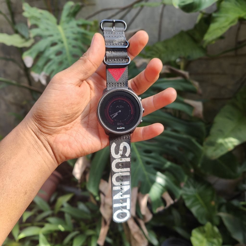 Suunto 9 Baro Charcoal Strap Limited