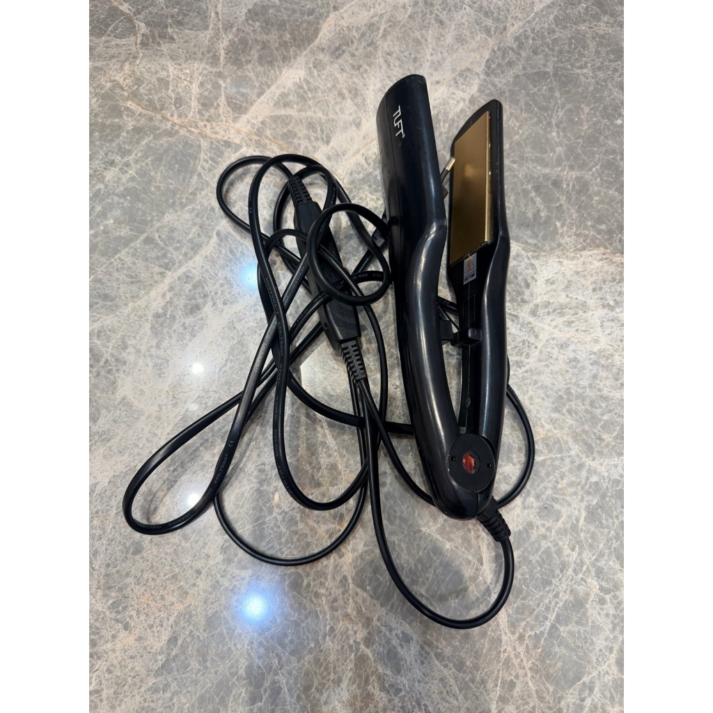 Tuft catok pelurus rambut hair straightener
