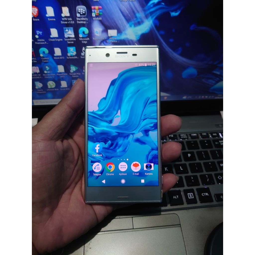 sony xz second 3/32