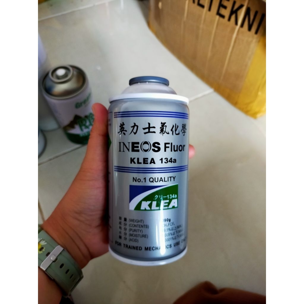 freon R134 kaleng