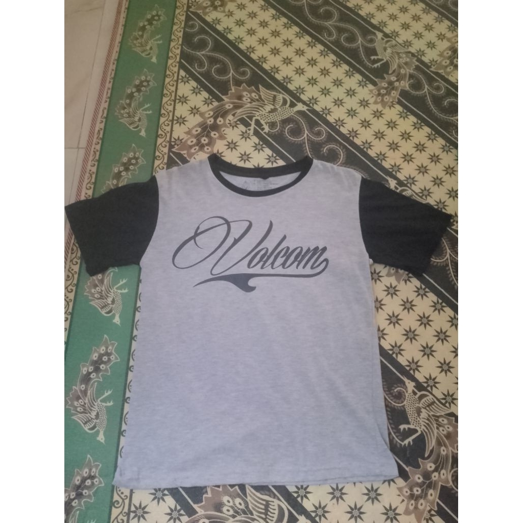 kaos pria / Volcom