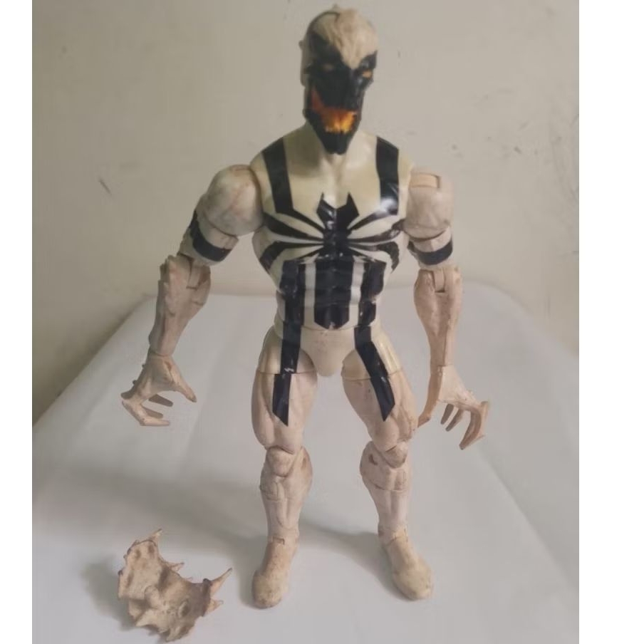 Hasbro Marvel Legends Series Agent Anti-Venom. 