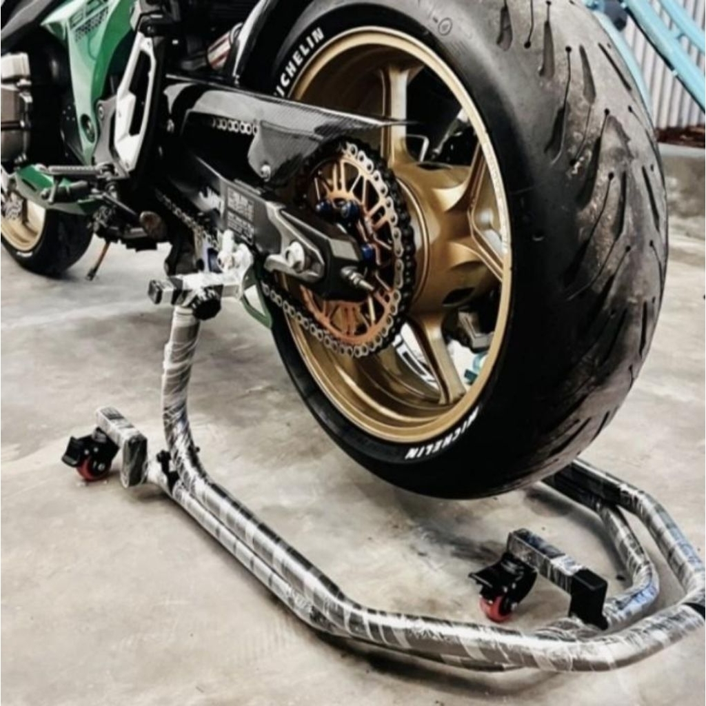 (MAKASSAR) Paddock Motor Moge Moving