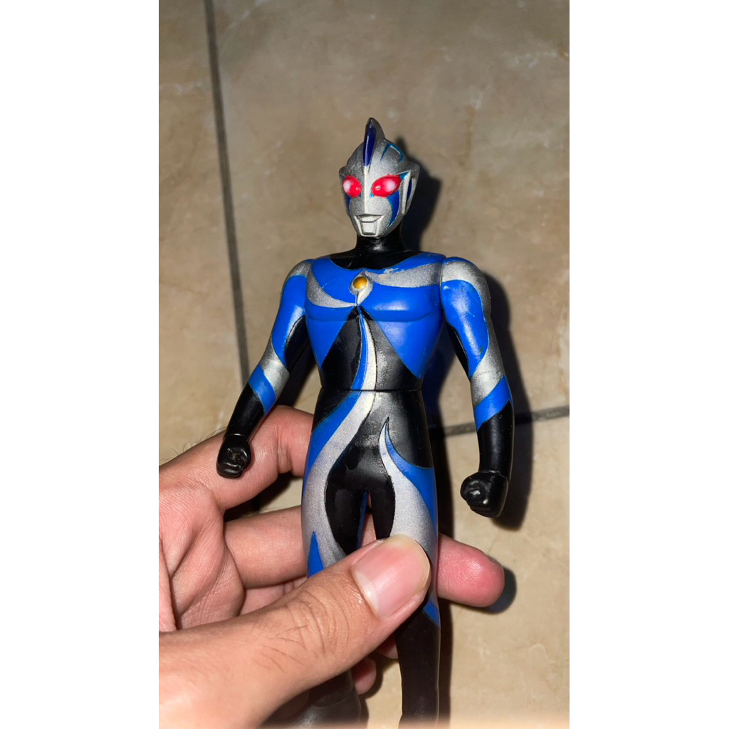 Chos Ultraman - Ultraman Cosmos Series