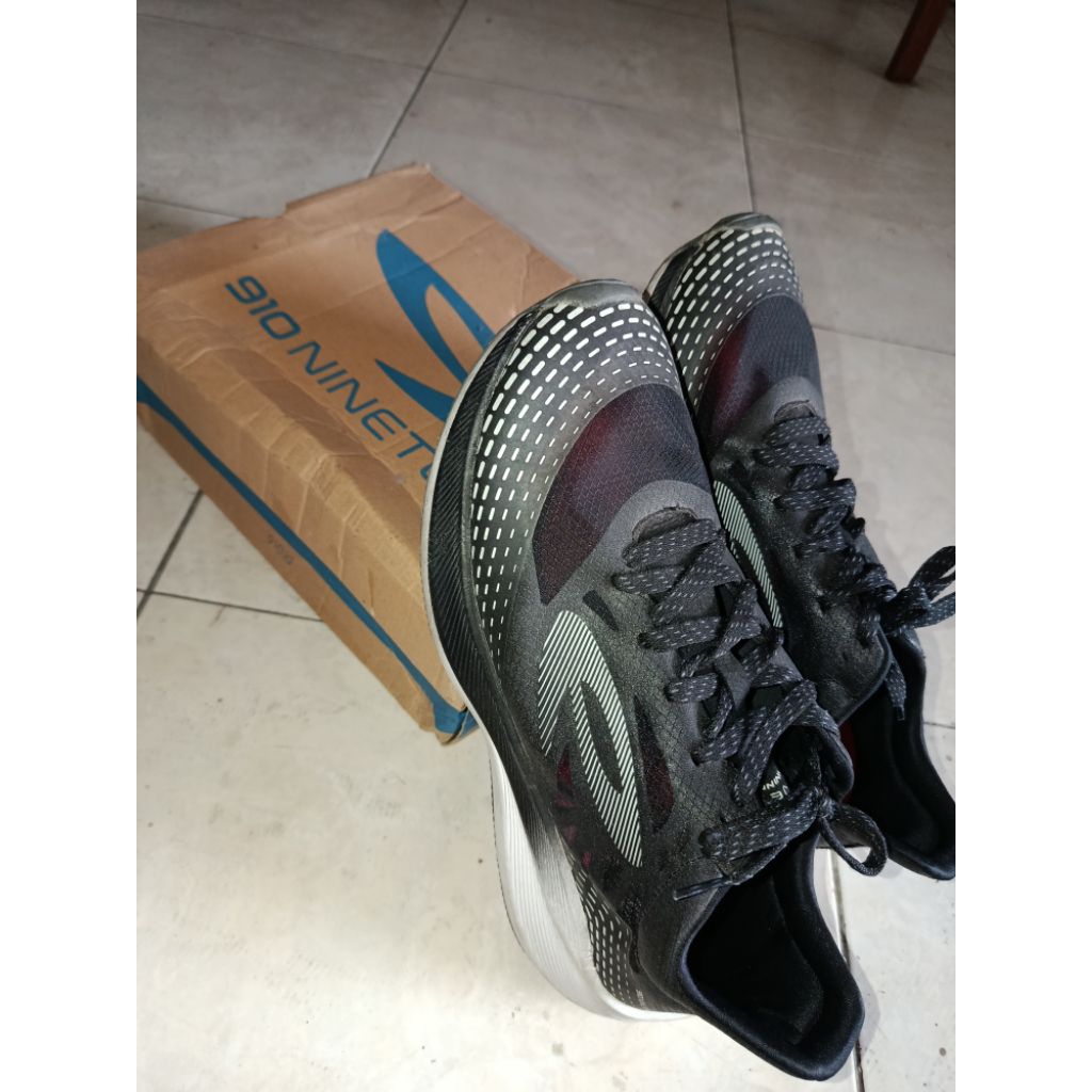SEPATU PRELOVED 910 NINETEN HAZE 1.5 RUNNING HITAM Uk44
