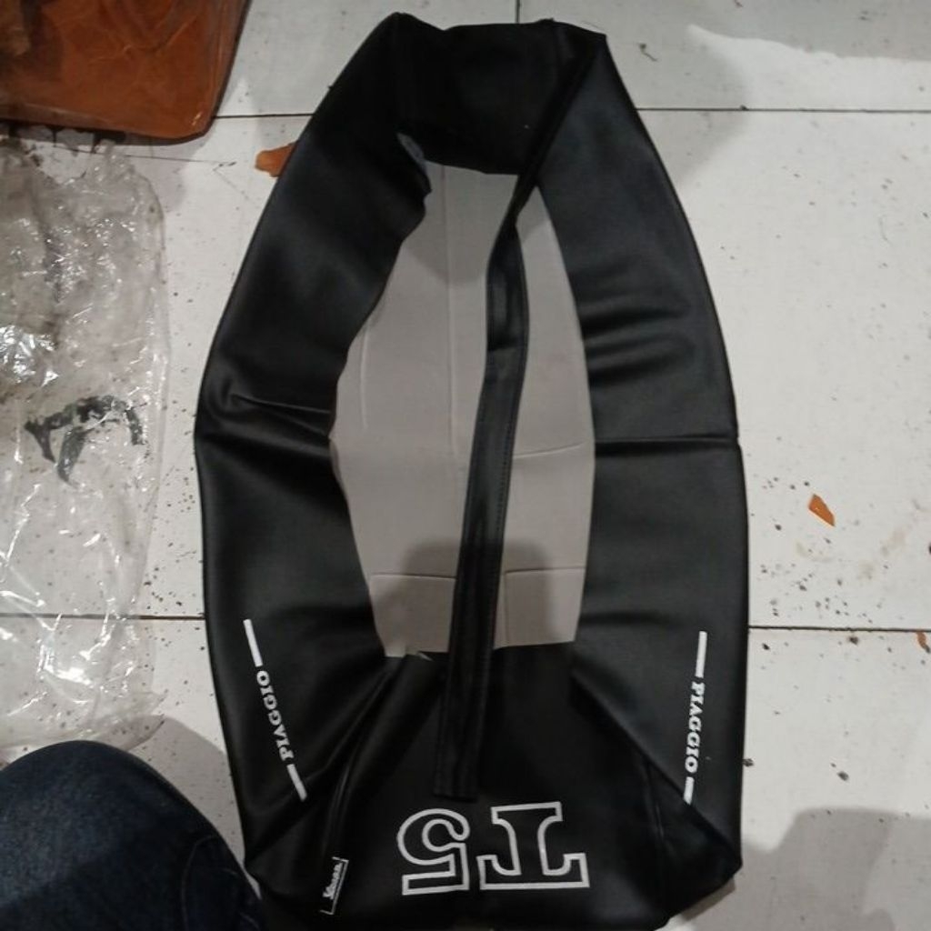 sarung jok vespa T5