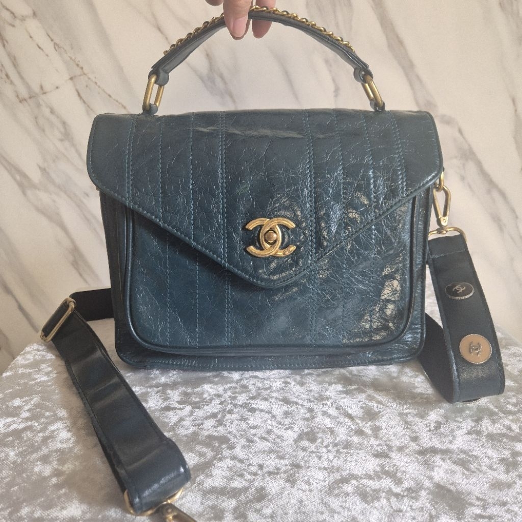 Emerald chanel vintage