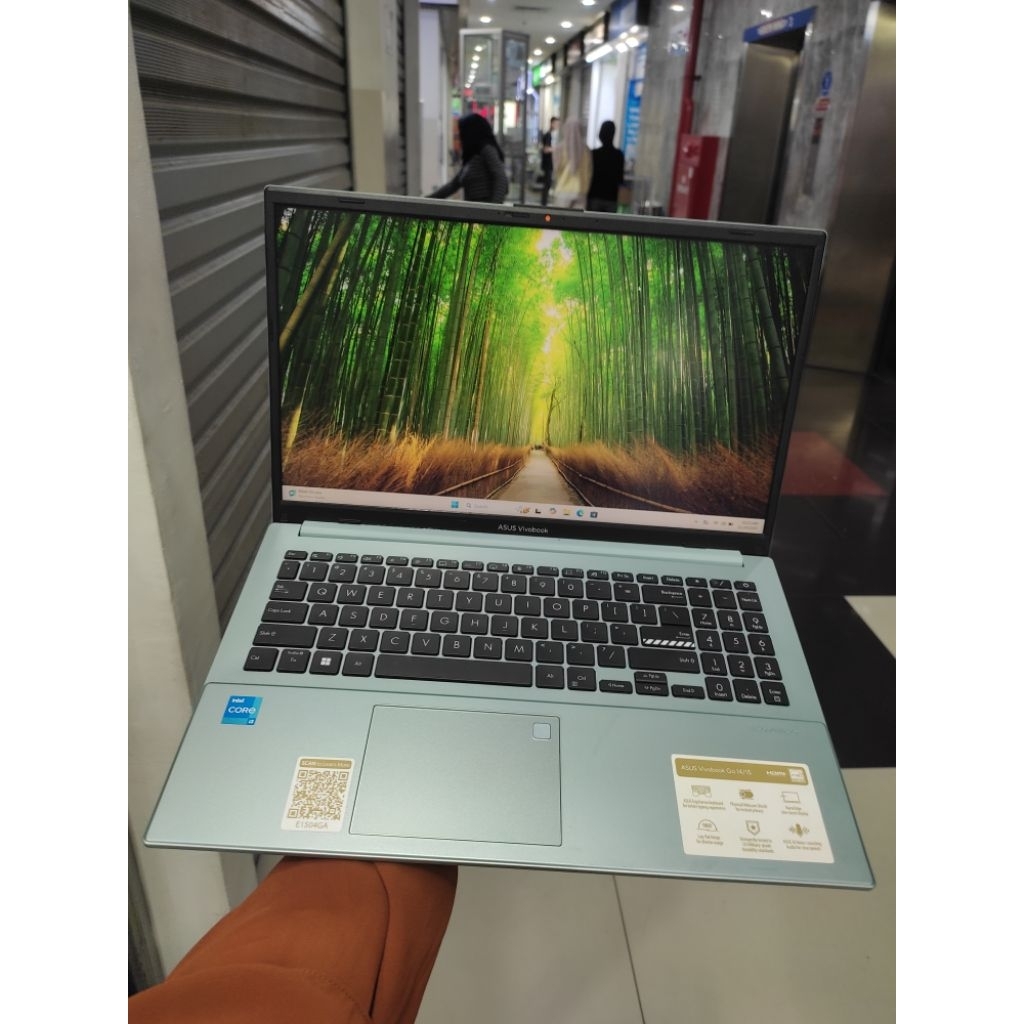 ASUS VIVOBOOK GO 14/15 E1504GA INTEL CORE i3-N305 RAM 8 GB SSD 256 MULUS 15 INCH FHD