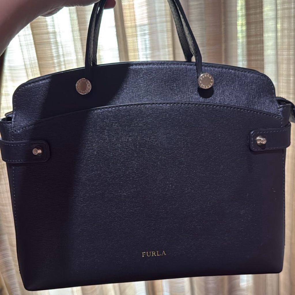 Furla Piper Black Medium