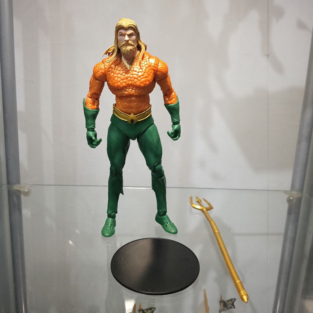 mcfarlane aquaman dc mainan action figure justice league
