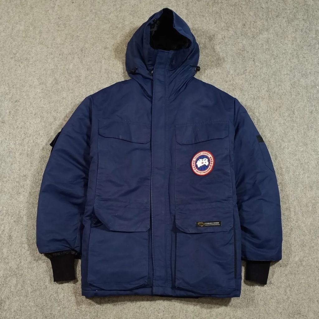 Jaket pria CANADA GOOSE size XS second
