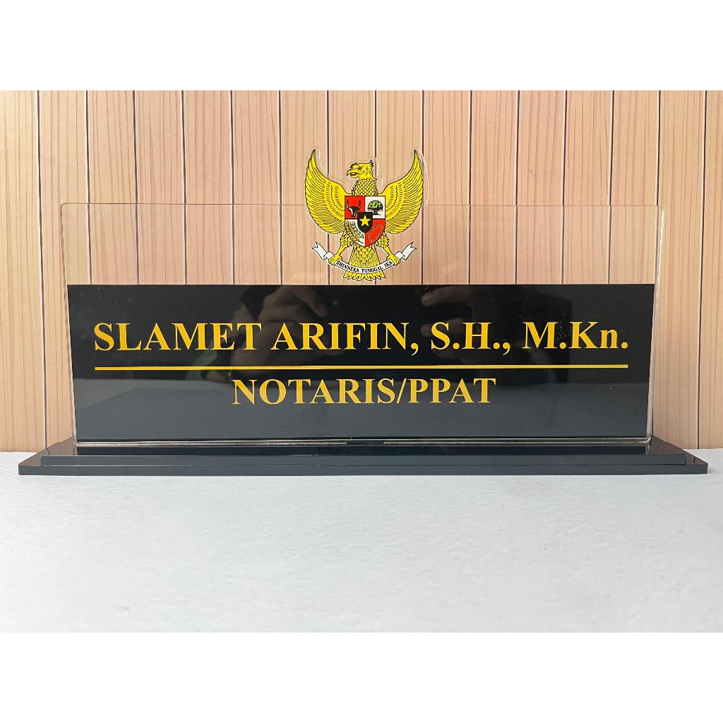 Papan Nama Meja Kerja Akrilik Papan Nama Meja Kantor