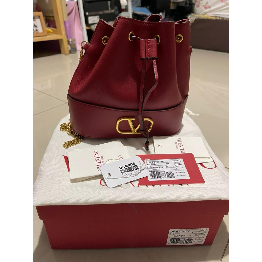 Valentino Vlogo Leather Bucket bag/ preloved