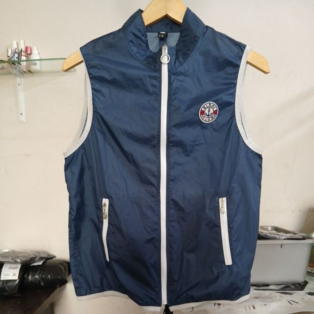 Rompi Vest bahan parasut tipis warna navy pekat seperti baru logo bordir EUNHWA ELROI CLUB second Or