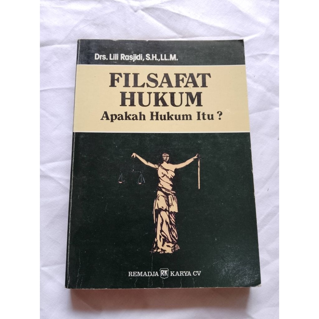 BUKU FILSAFAT HUKUM / APAKAH HUKUM ITU