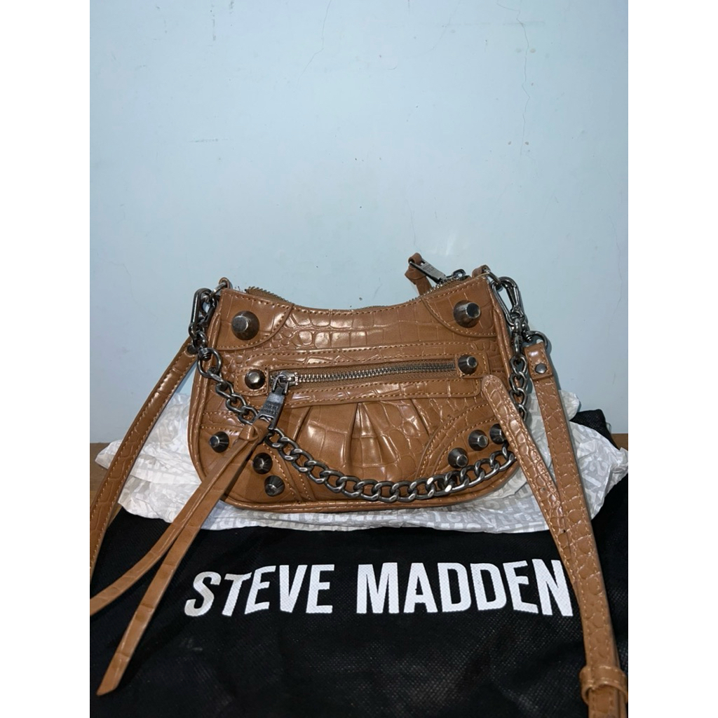 Preloved Steve madden bglowing brown