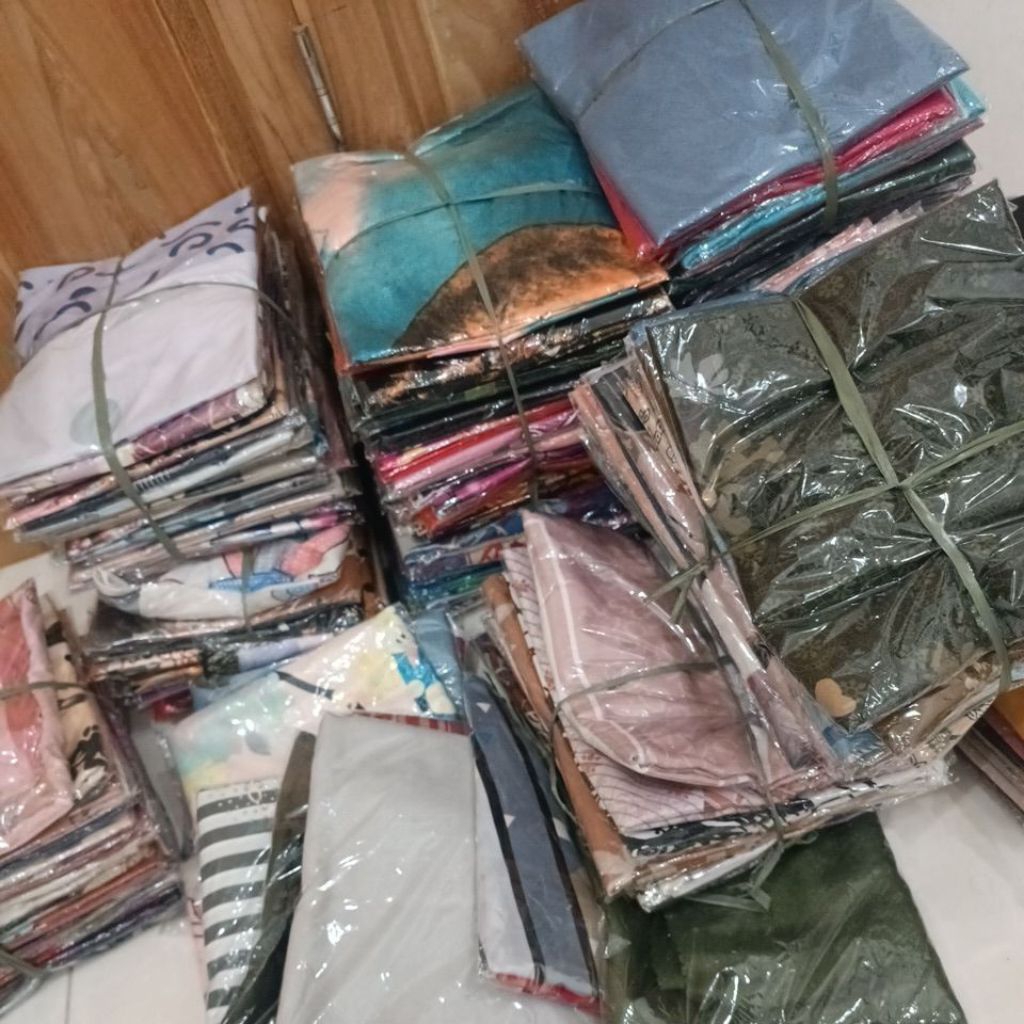 GROSIR jilbab segi empat mix