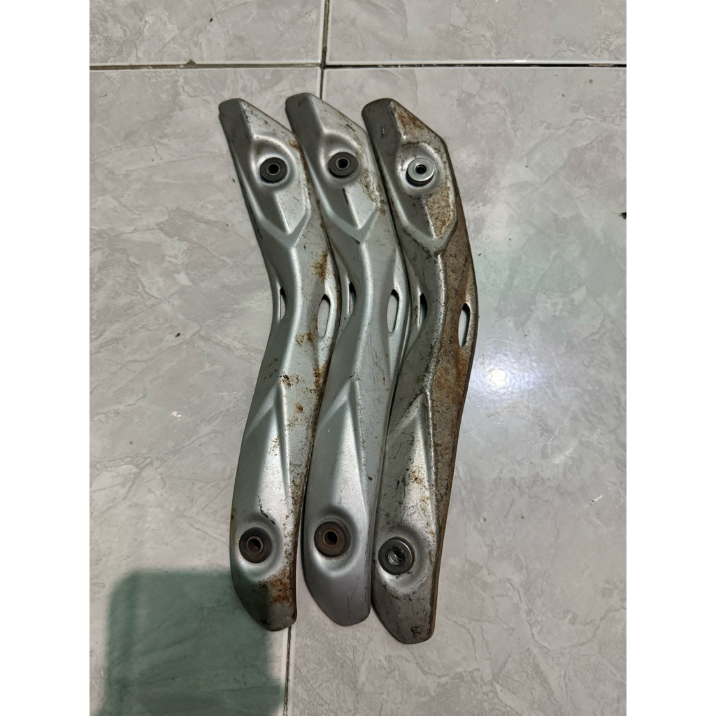 tutup kenalpot klx