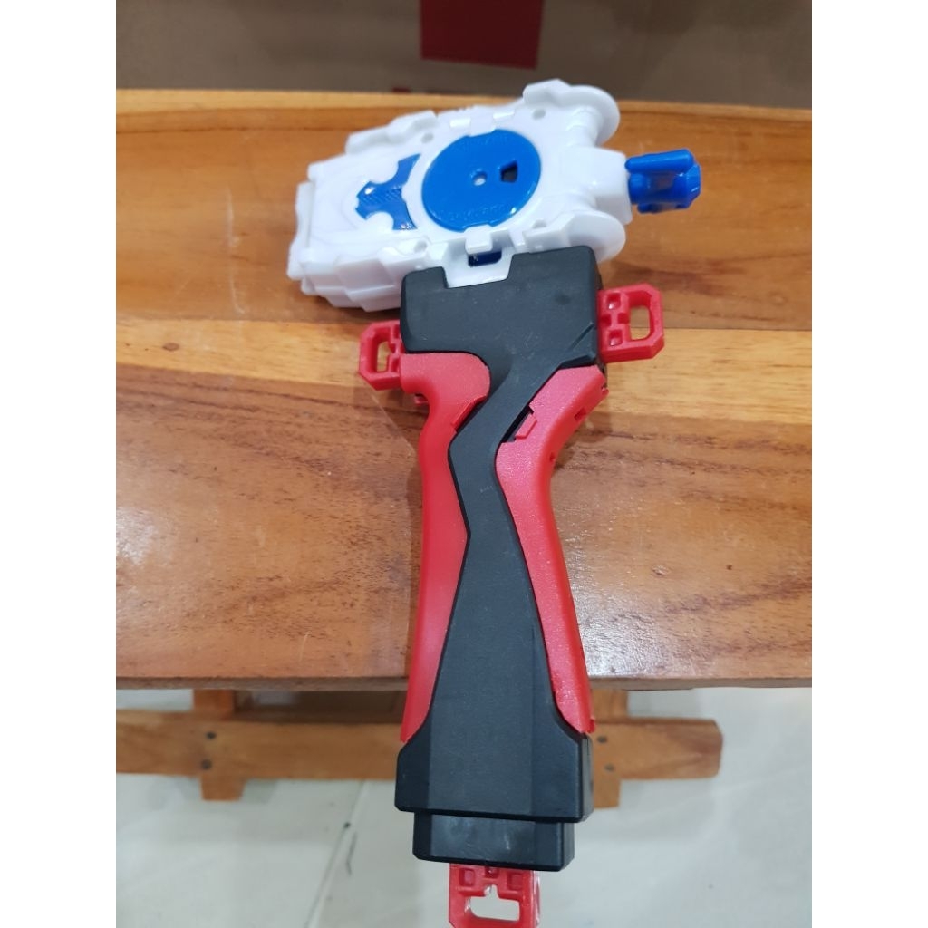 Beyblade Original Takara Tommy Take All