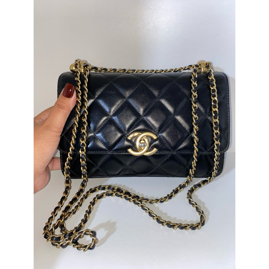 Chanel shoulder bag