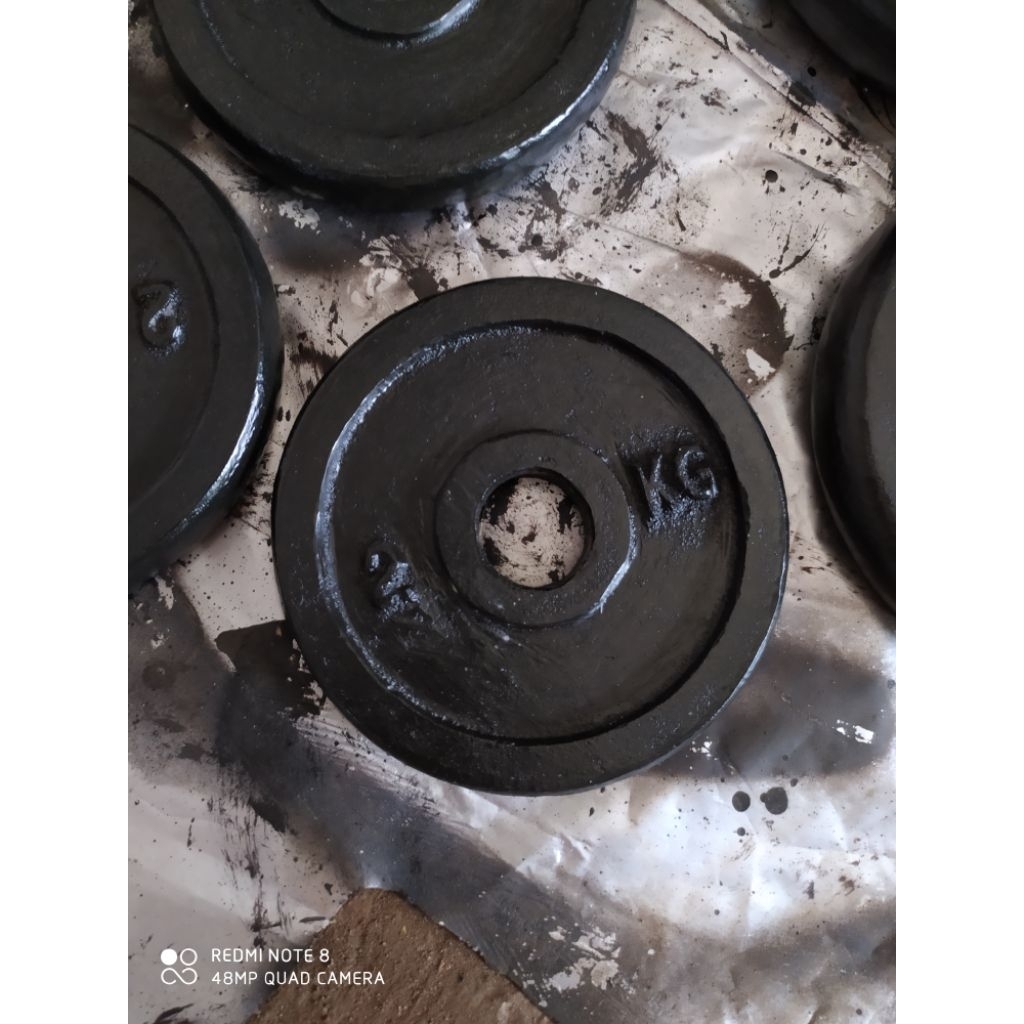 Plat Barbel 2 kg Besi Cor - Lubang 3cm  - Piringan Dumbbell