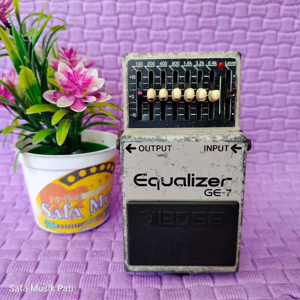 BOSS Equalizer GE-7 Efek Gitar Normal, Minus Potensio Paling Kiri Gantian, Potensio Paling Kiri (Gai
