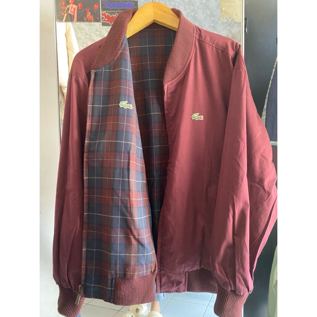JAKET BOMBER LACOSTE REVERSIBLE MAROON