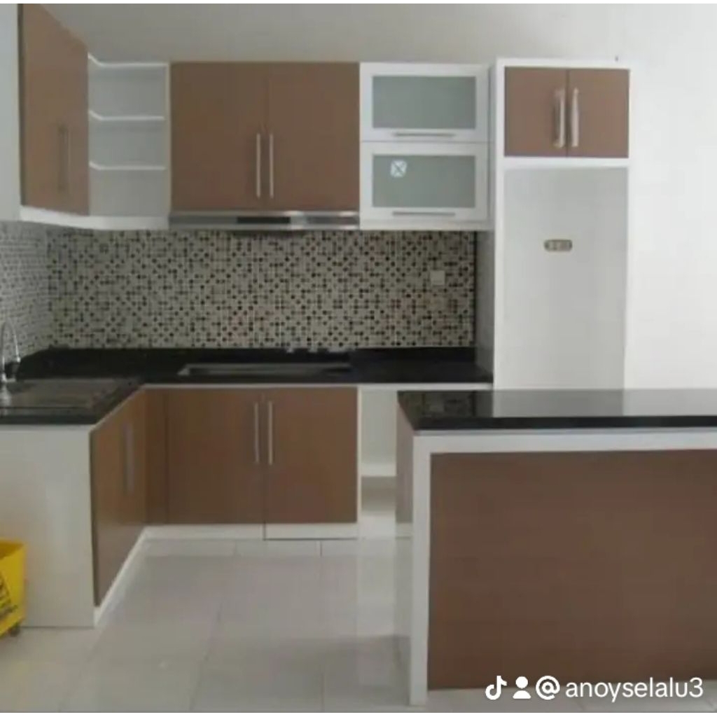 kicenset minimalis modern minibar
