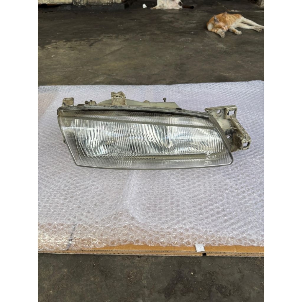 headlamp lampu depan kia timor shepia original