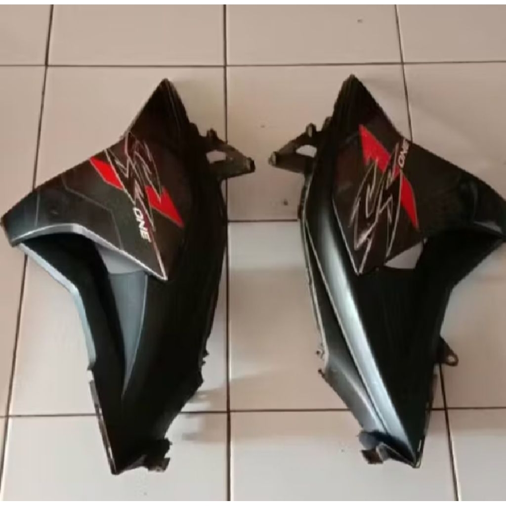 body sayap Honda cs1 original