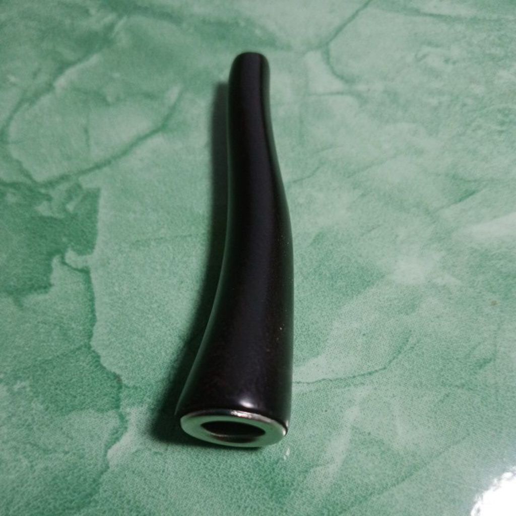 once pipa rokok kayu