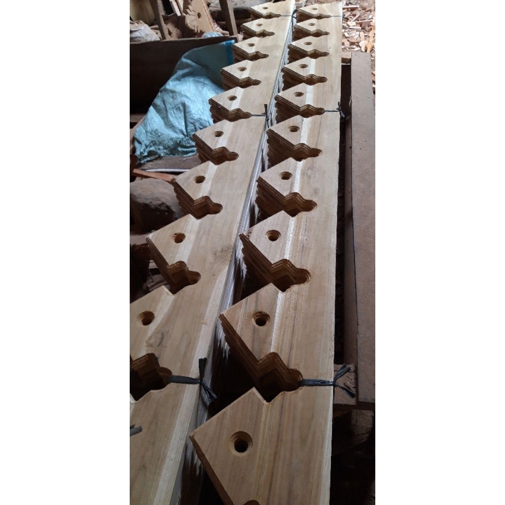 lisplang kayu jati motif betawi