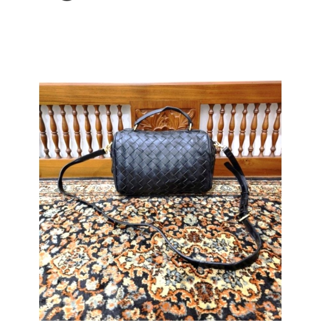 Tas sling bag Samantha thavasa