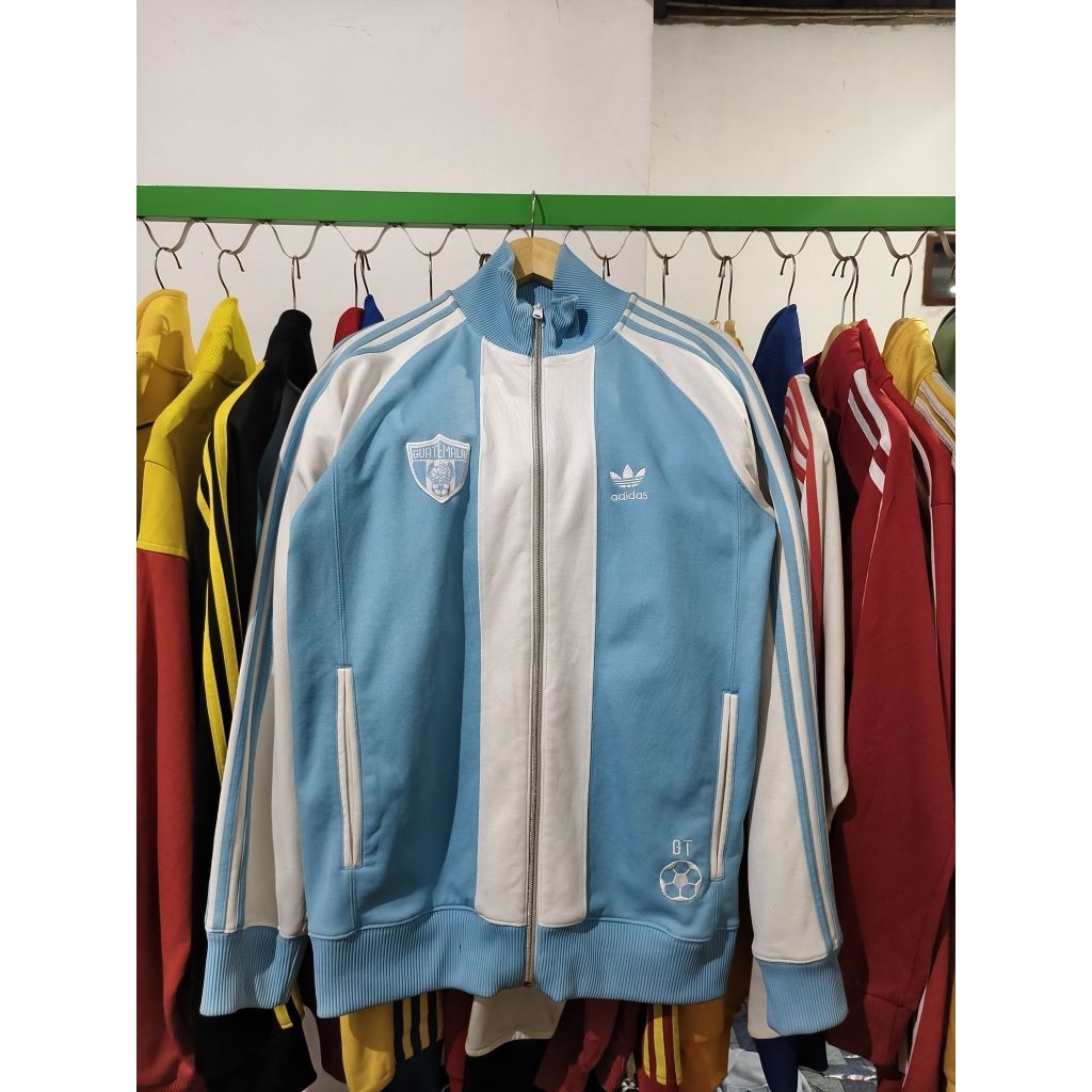 Tracktop Adidas Worldwide | Guatemala