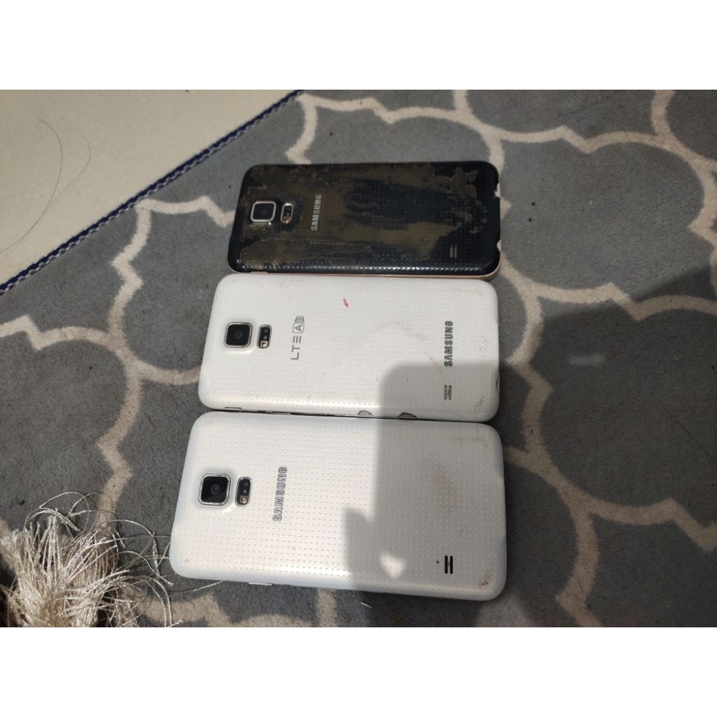 Samsung S5 minus LCD