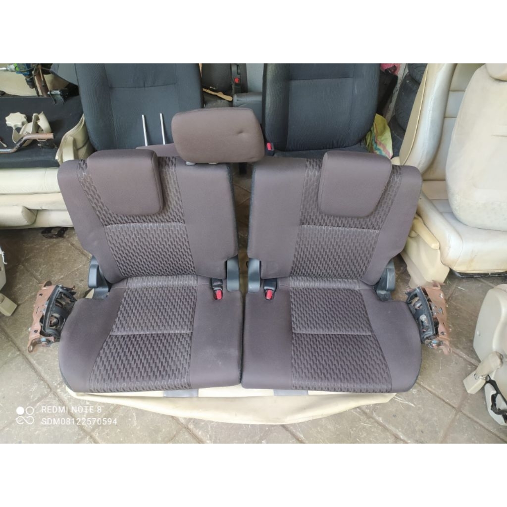 jok belakang Innova reborn