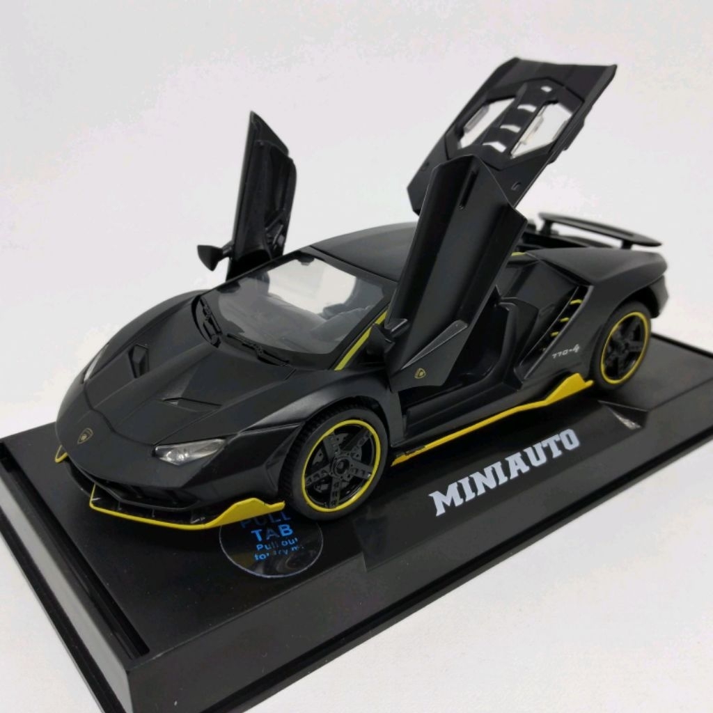 Diecast Lamborghini Centenario MiniAuto 1:32 Light&Sound