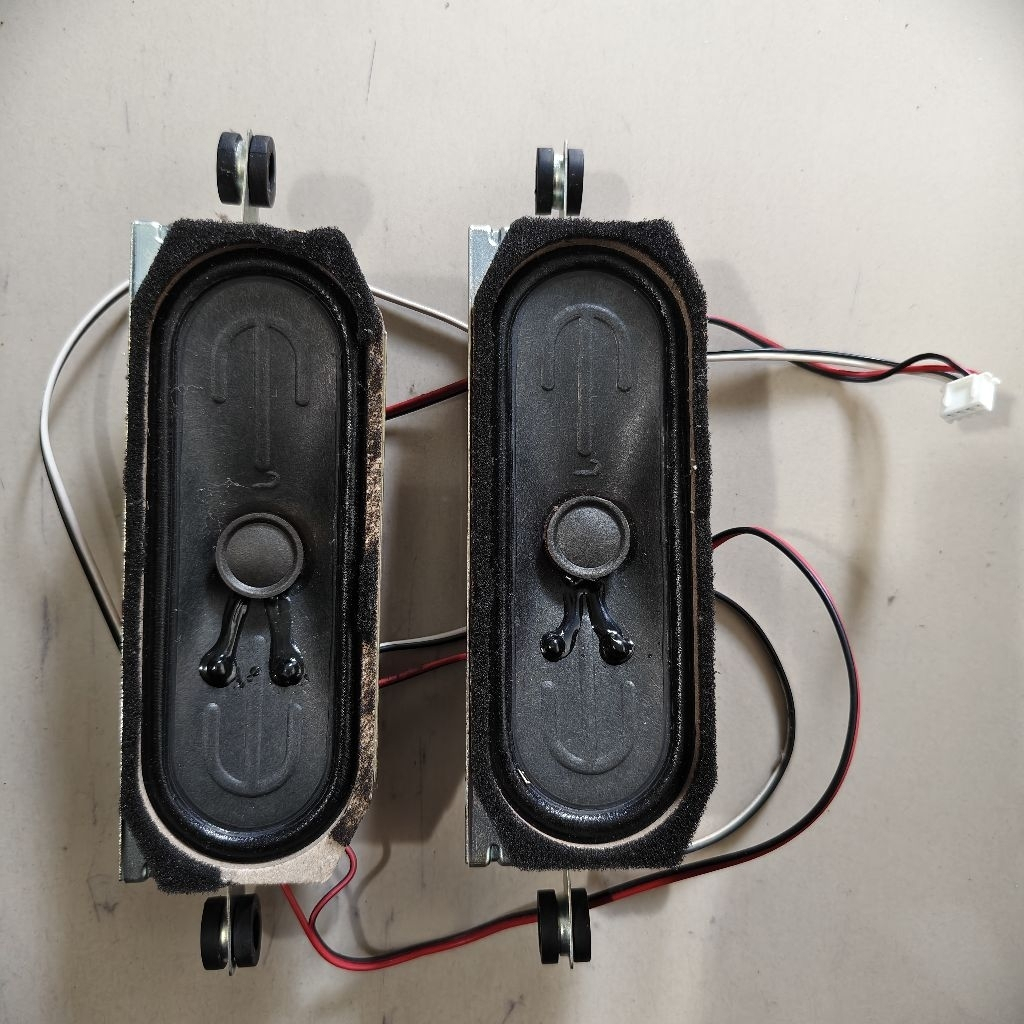 Salon Speaker TV LCD LED TV Panasonic 40 Inch tipe TH-40D302G cabutan normal tested mulus no minus s