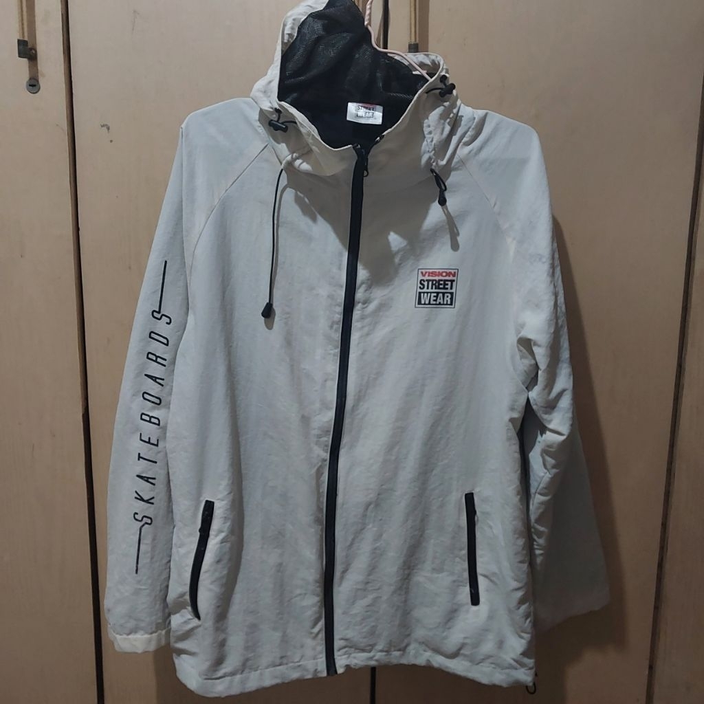 Jaket Vision Street Wear Second