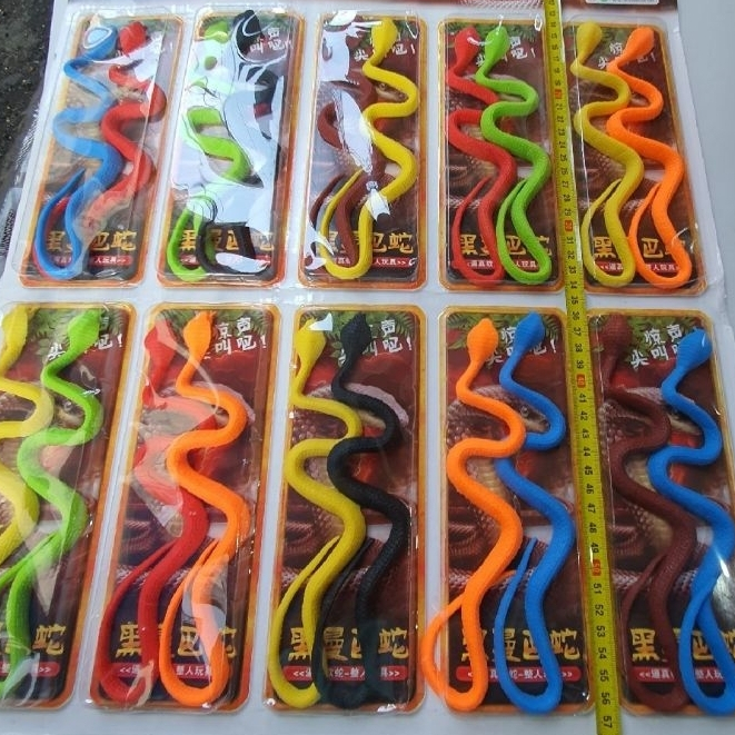 Mainan ular kobra layar warna karet isi 10 pcs