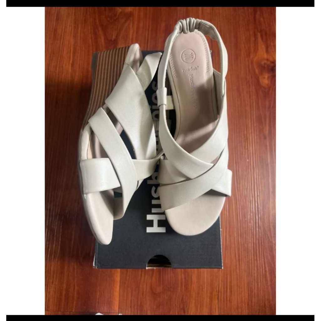 Sepatu Sandal Wanita Hush Puppies
